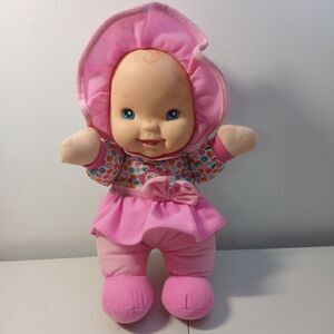 Giggles Baby's Battery Operated Laughing Giggling 1st Girl Doll Size 13"